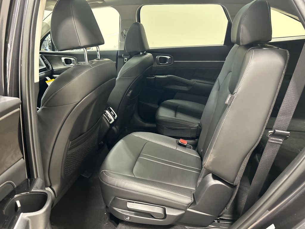 new 2025 Kia Sorento car, priced at $41,473