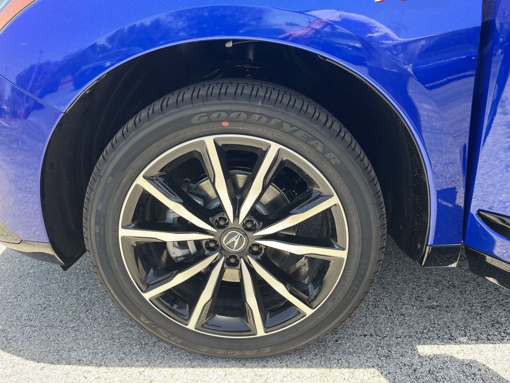 new 2025 Acura RDX car, priced at $56,400