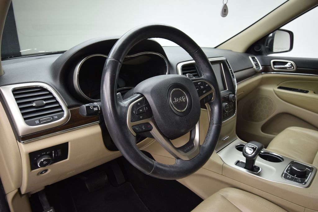 used 2014 Jeep Grand Cherokee car, priced at $9,095
