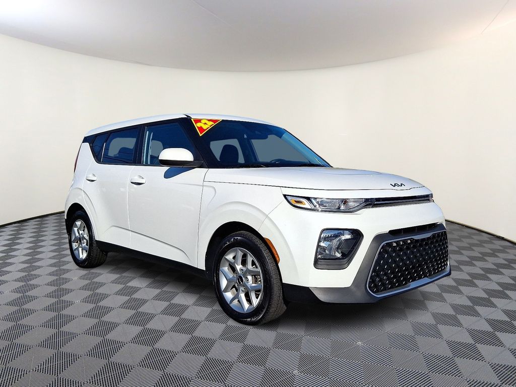 used 2022 Kia Soul car, priced at $15,610