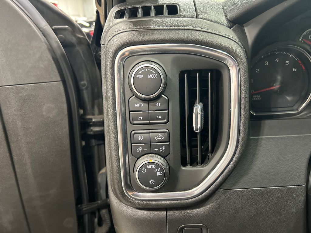 new 2021 Chevrolet Silverado 1500 car, priced at $43,161