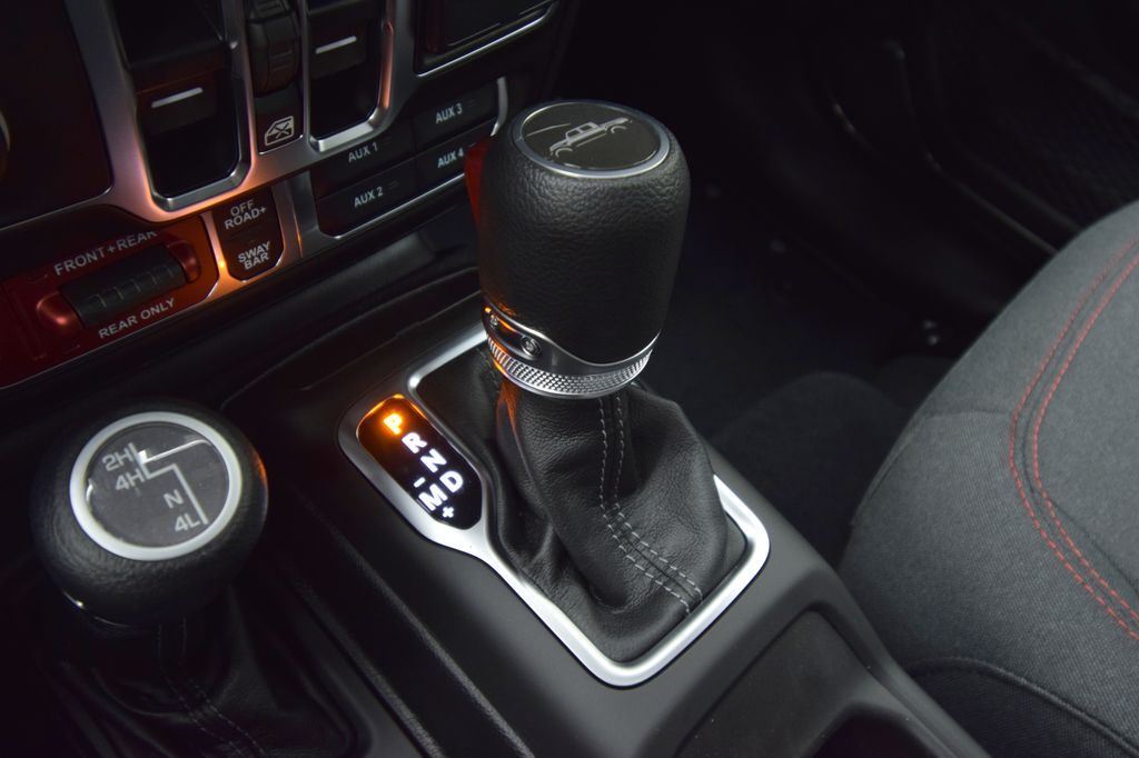 new 2025 Jeep Gladiator car, priced at $49,005