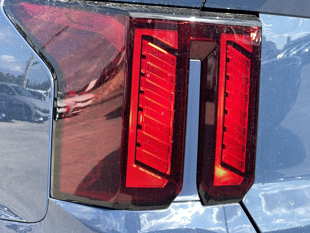 new 2025 Kia Sorento car, priced at $32,499