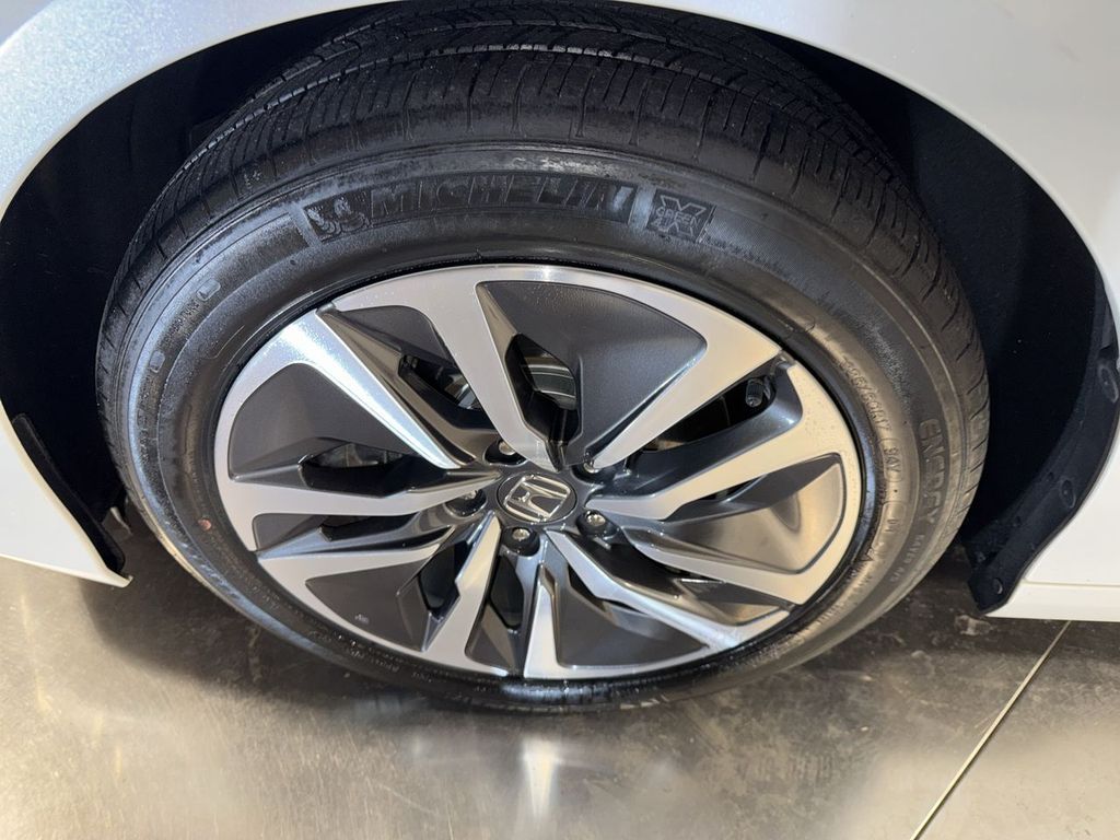 used 2021 Honda Accord Hybrid car, priced at $24,131