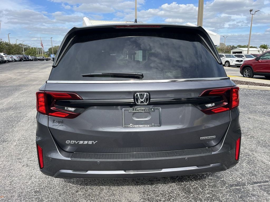 new 2025 Honda Odyssey car, priced at $48,005