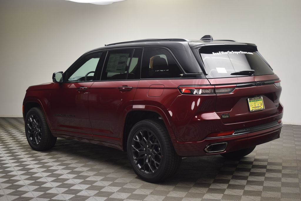 new 2025 Jeep Grand Cherokee car, priced at $61,204