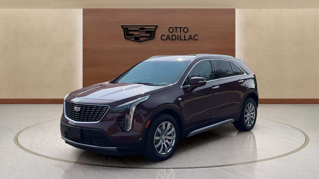 used 2022 Cadillac XT4 car, priced at $29,450