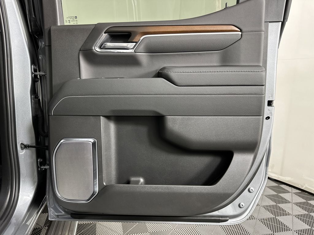 new 2025 GMC Sierra 1500 car, priced at $68,494