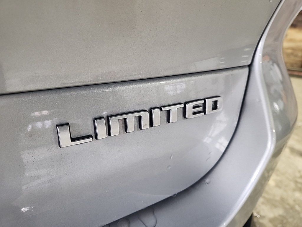 new 2024 Jeep Grand Cherokee L car, priced at $53,805