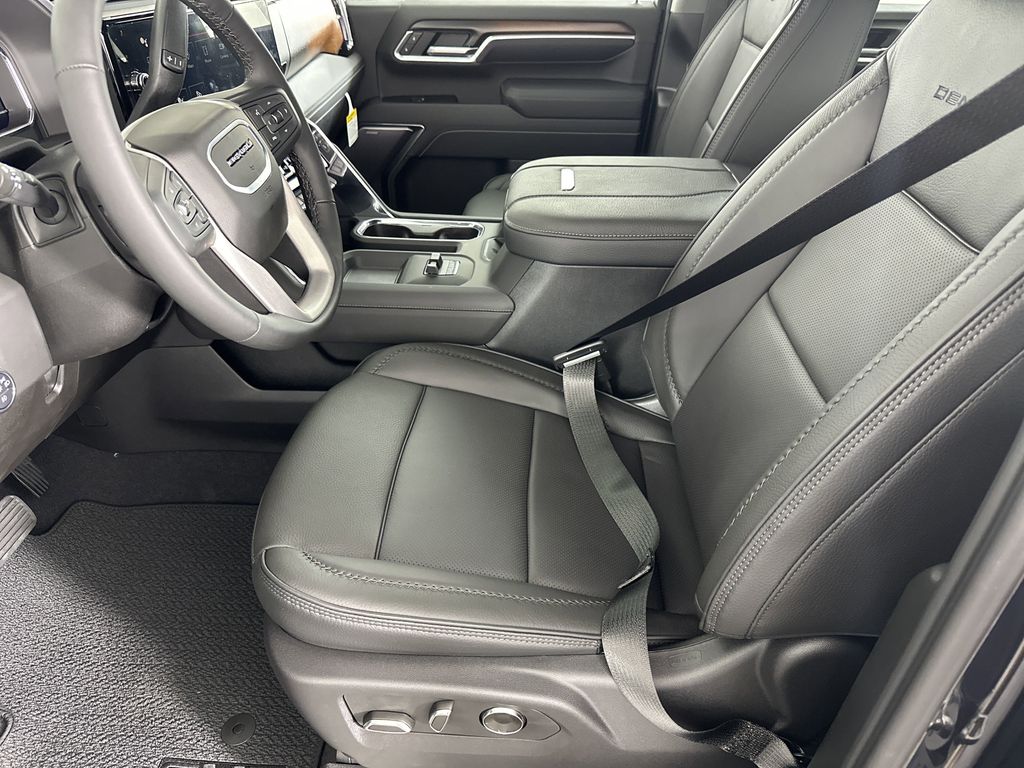 new 2025 GMC Sierra 2500HD car, priced at $86,034