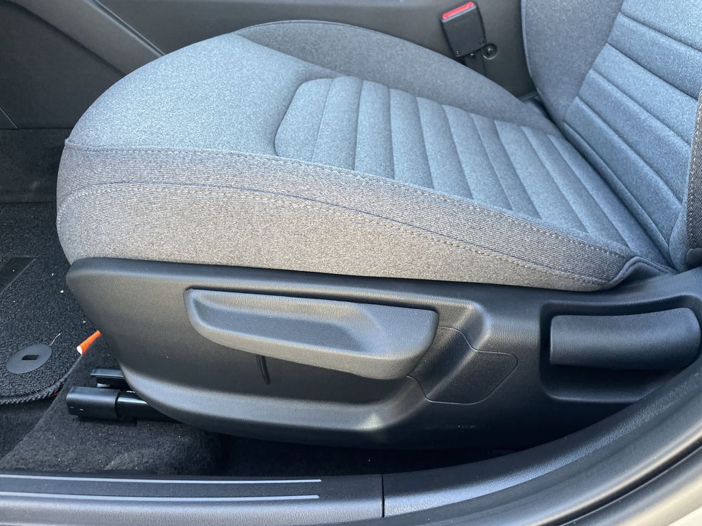 new 2025 Kia K4 car, priced at $24,073