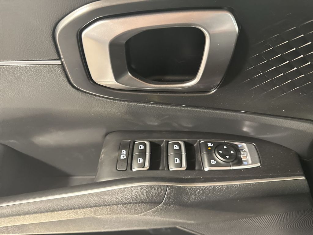 new 2025 Kia Sorento car, priced at $39,911