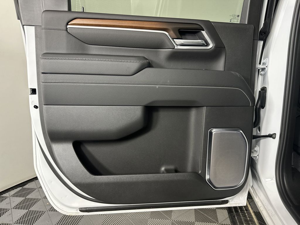new 2025 GMC Sierra 2500HD car, priced at $86,069