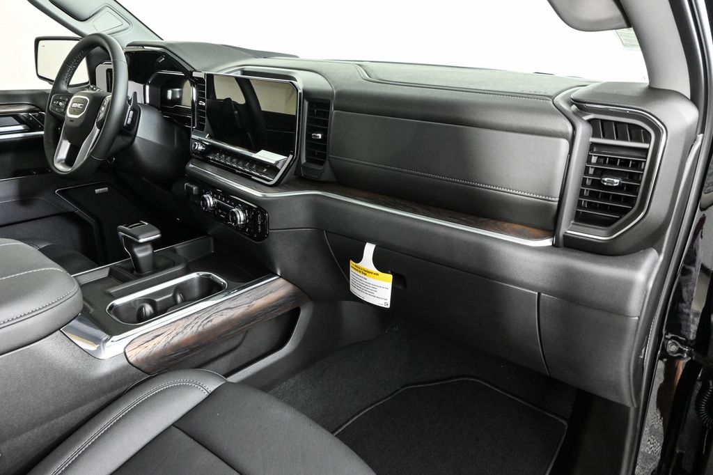 new 2025 GMC Sierra 1500 car, priced at $57,820