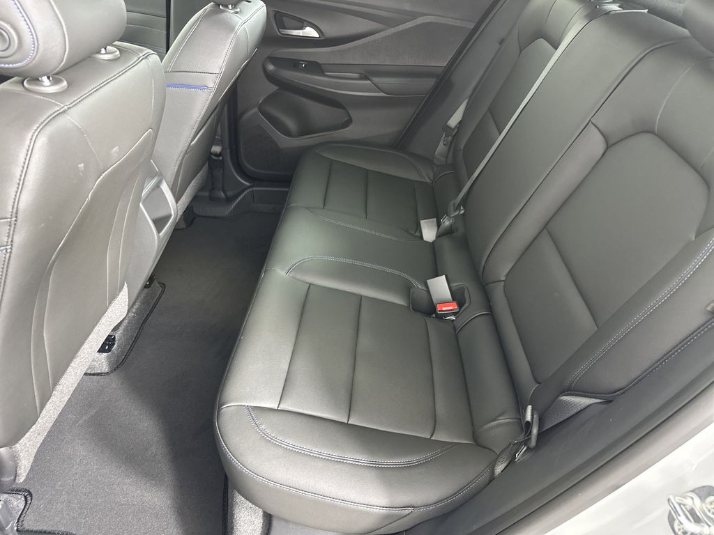 new 2025 Buick Envista car, priced at $29,374