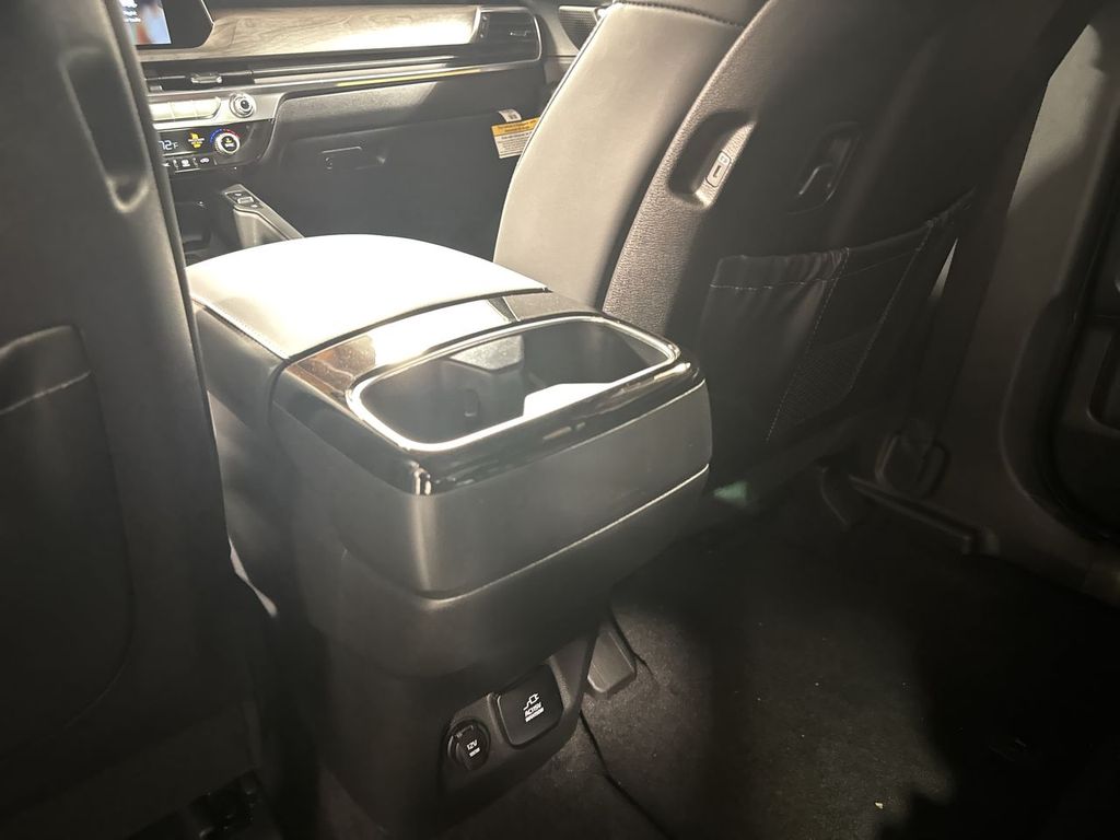 new 2025 Kia Telluride car, priced at $53,352