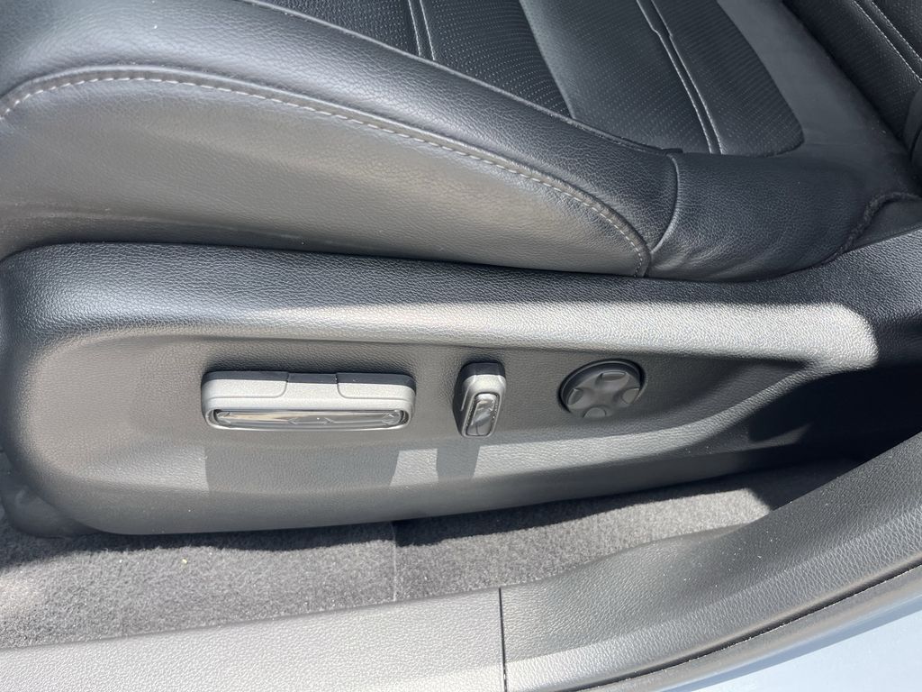used 2020 Honda CR-V car, priced at $24,808