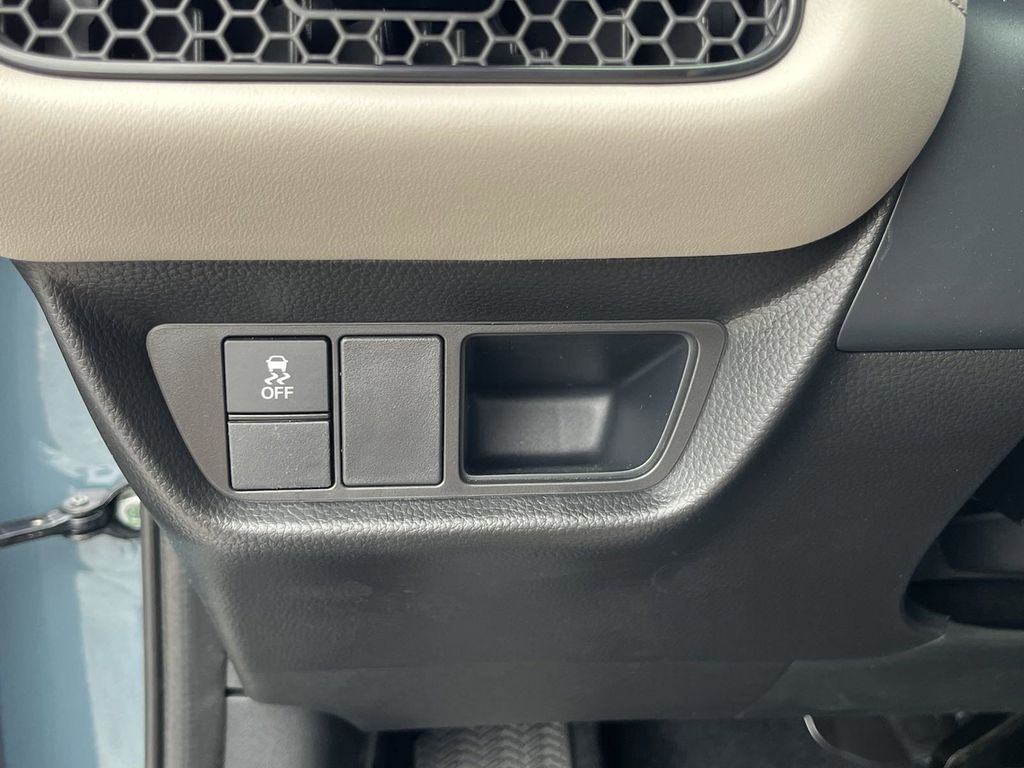 new 2025 Honda HR-V car, priced at $27,557