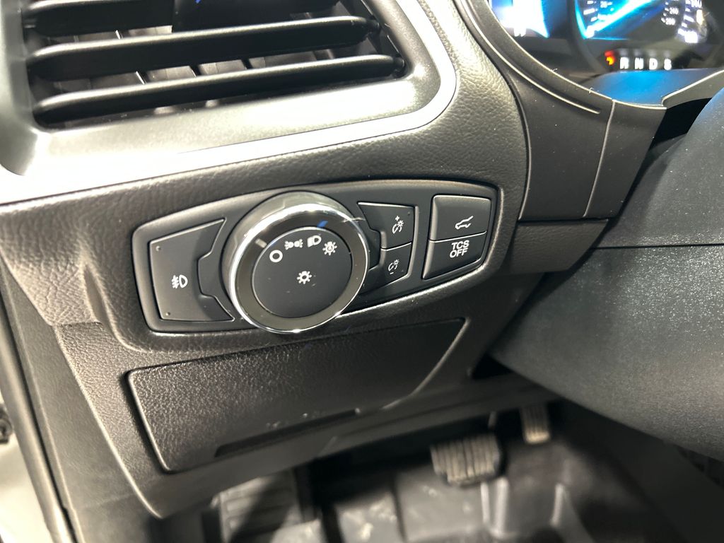used 2022 Ford Edge car, priced at $29,276