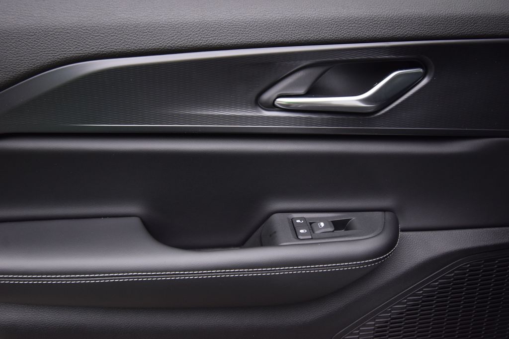 new 2025 Jeep Grand Cherokee car, priced at $44,347