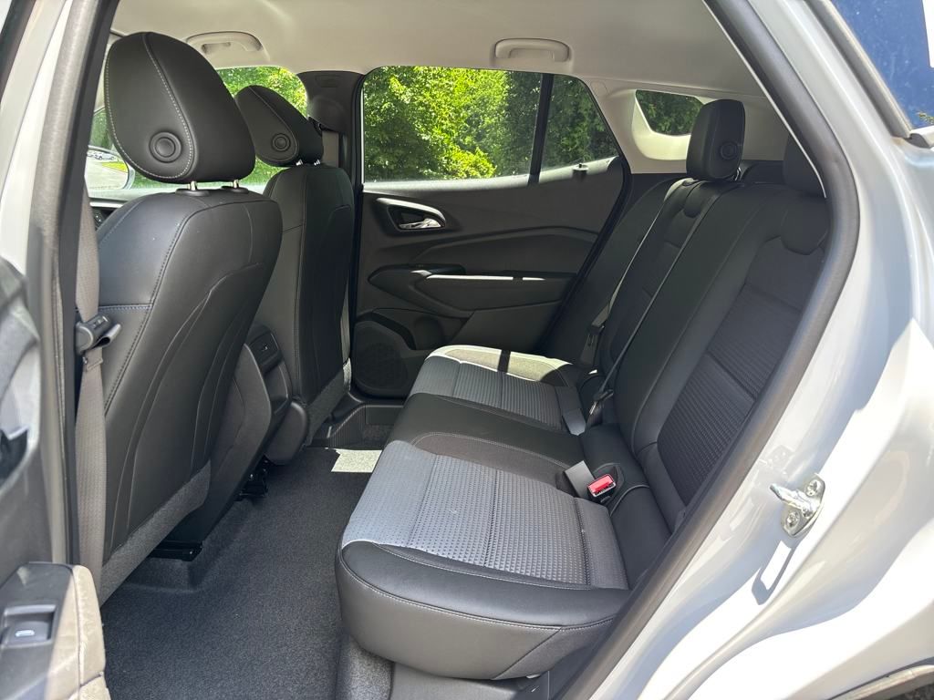 new 2025 Chevrolet Trax car, priced at $24,095