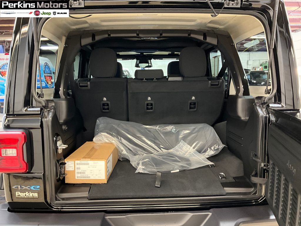 new 2025 Jeep Wrangler car, priced at $58,758
