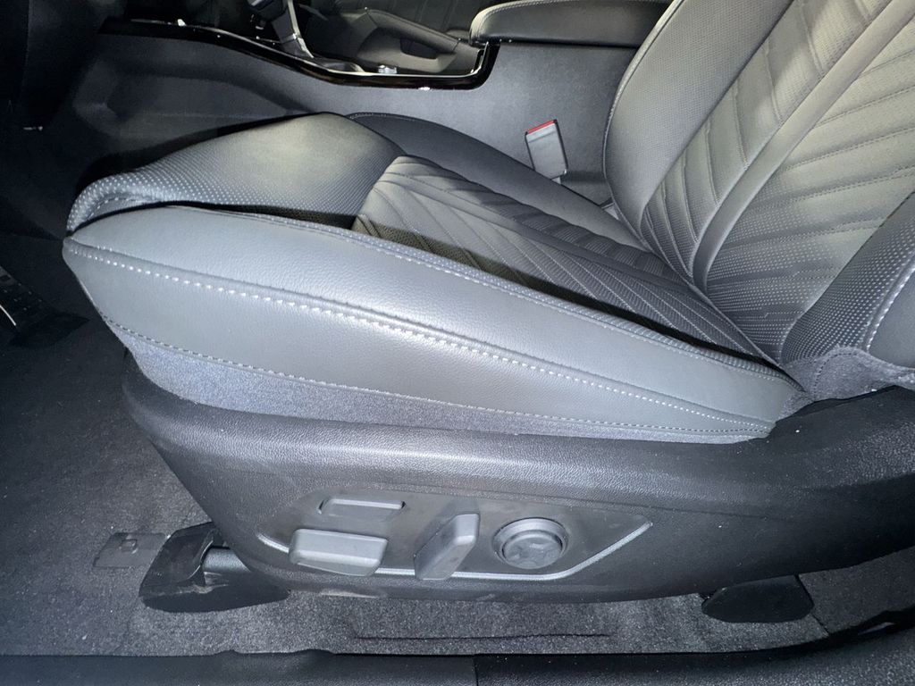 new 2025 Kia Sorento car, priced at $45,733