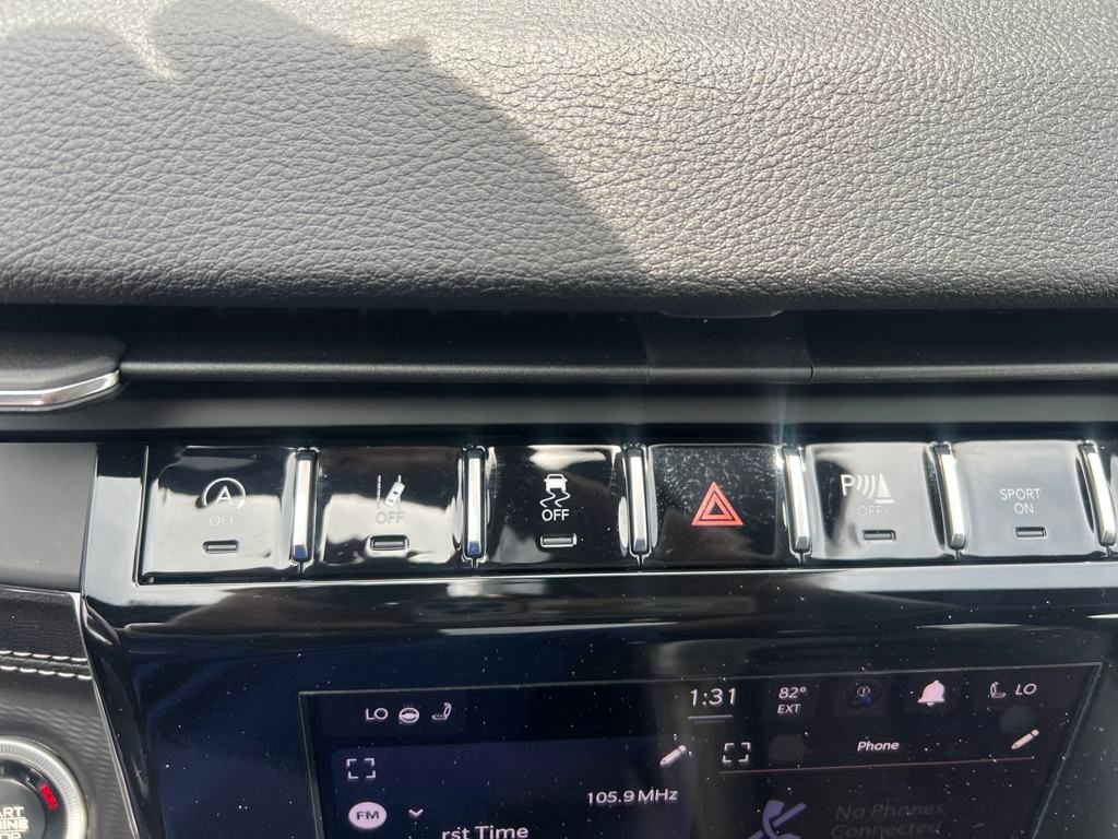 new 2025 Jeep Grand Cherokee car, priced at $38,990