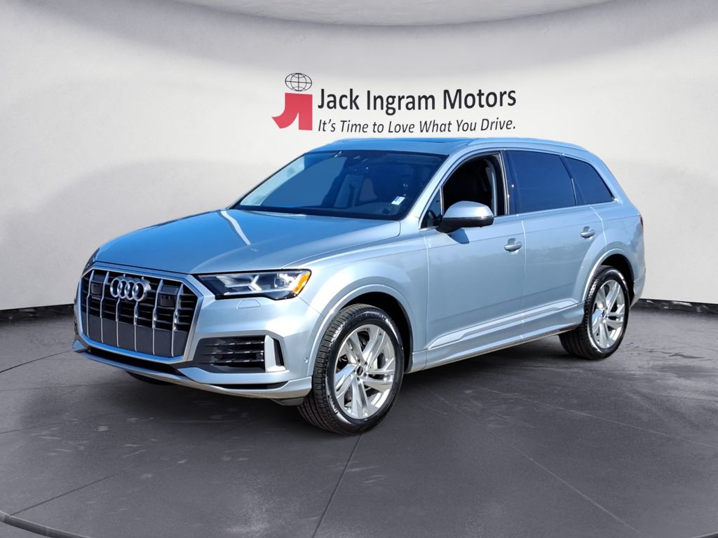 used 2023 Audi Q7 car, priced at $41,999