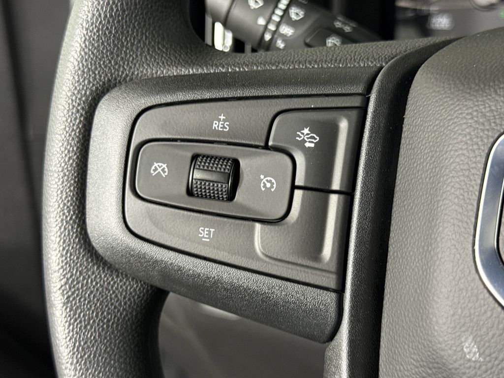 new 2025 GMC Sierra 1500 car, priced at $33,145