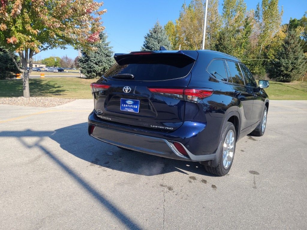 used 2020 Toyota Highlander car, priced at $30,749