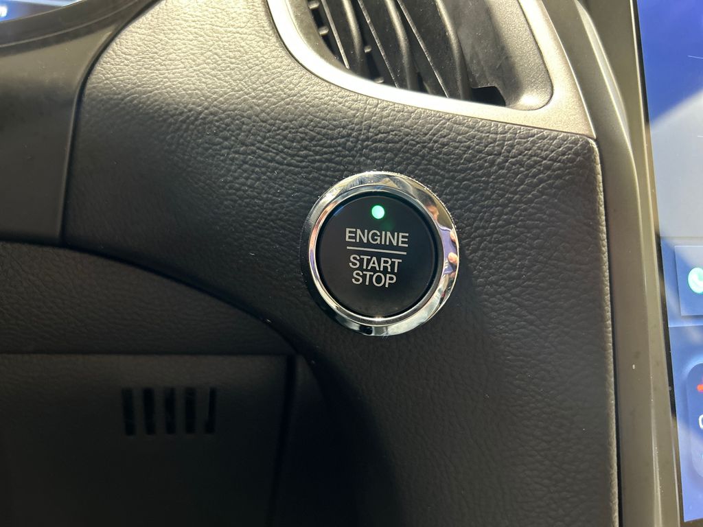 used 2022 Ford Edge car, priced at $28,540