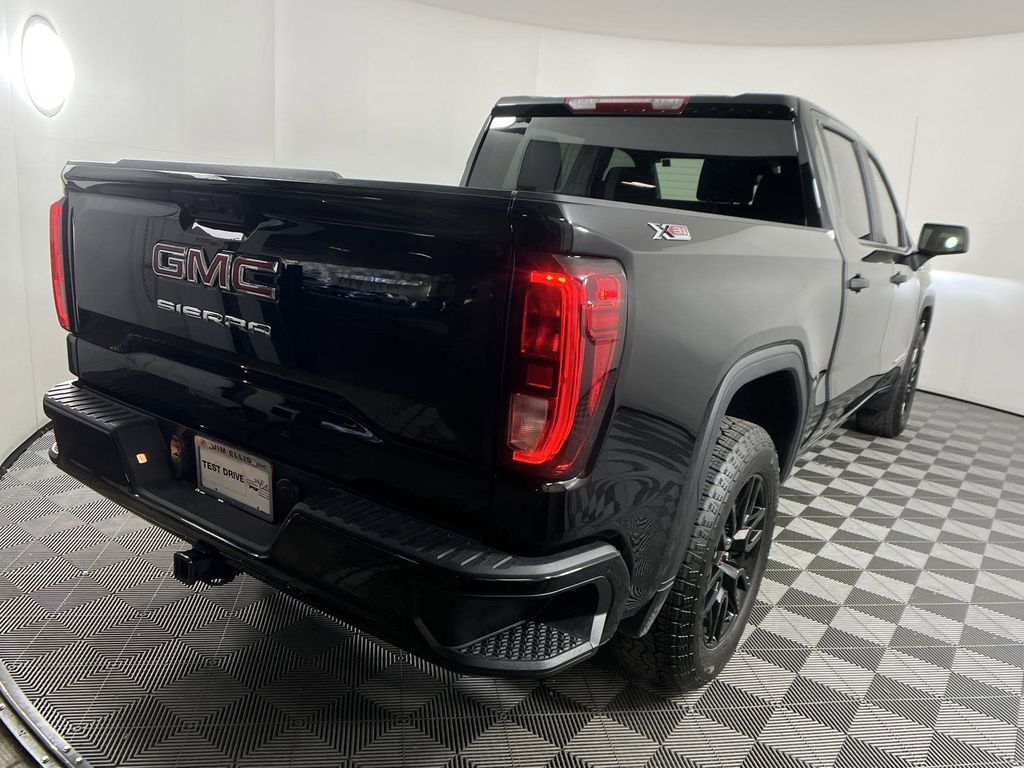 new 2024 GMC Sierra 1500 car, priced at $50,025