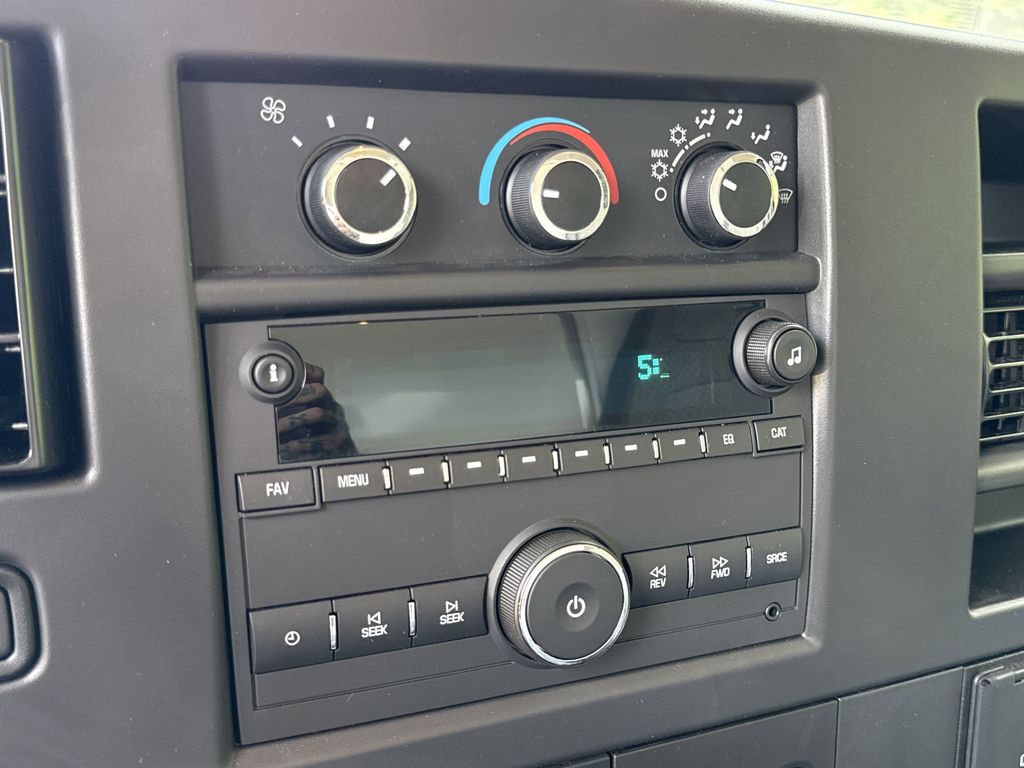 new 2025 GMC Savana 3500 car, priced at $40,505