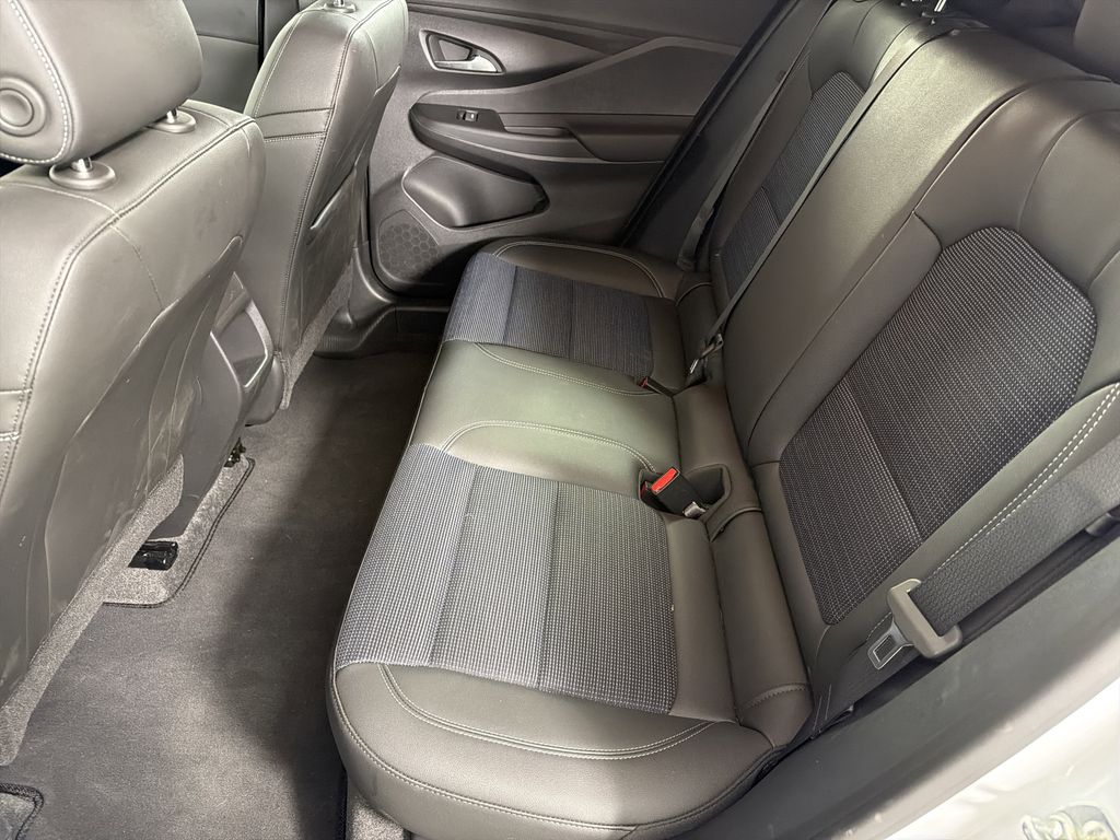 new 2025 Buick Envista car, priced at $24,280