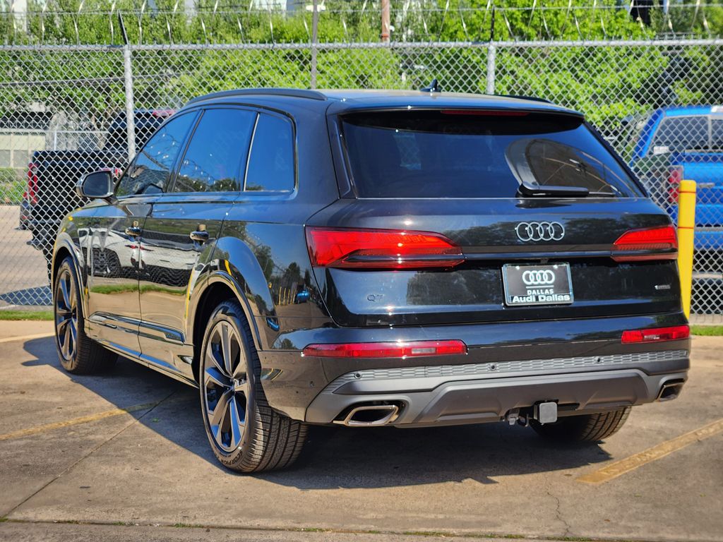 new 2025 Audi Q7 car, priced at $83,750