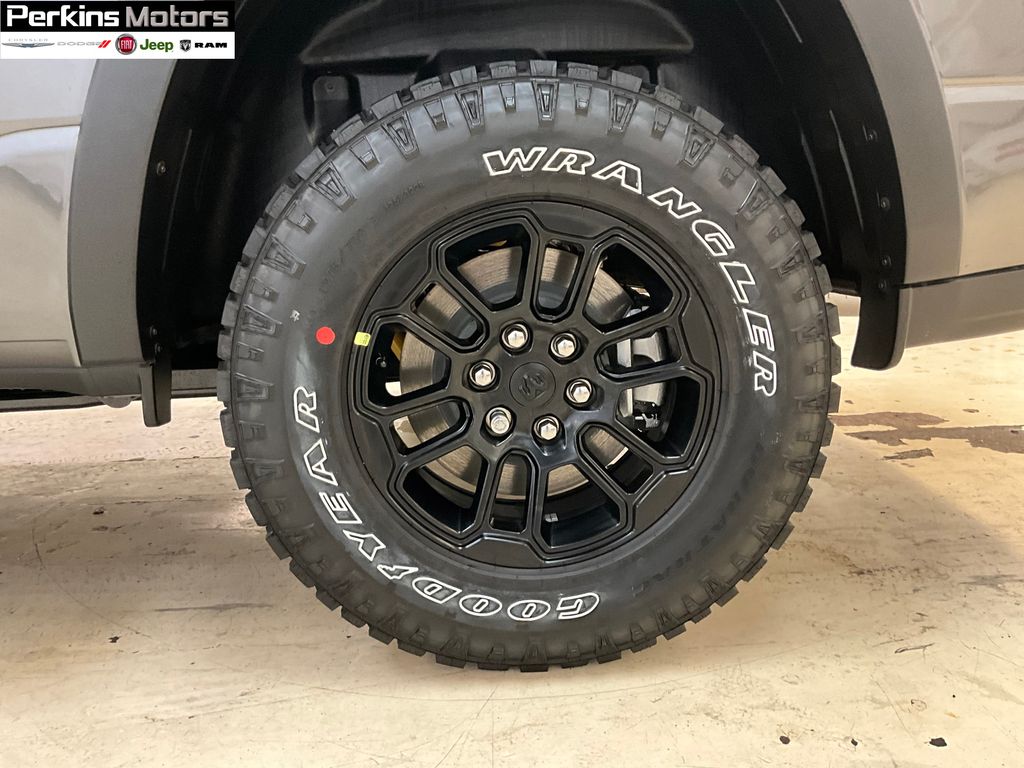 new 2025 Ram 1500 car, priced at $58,978