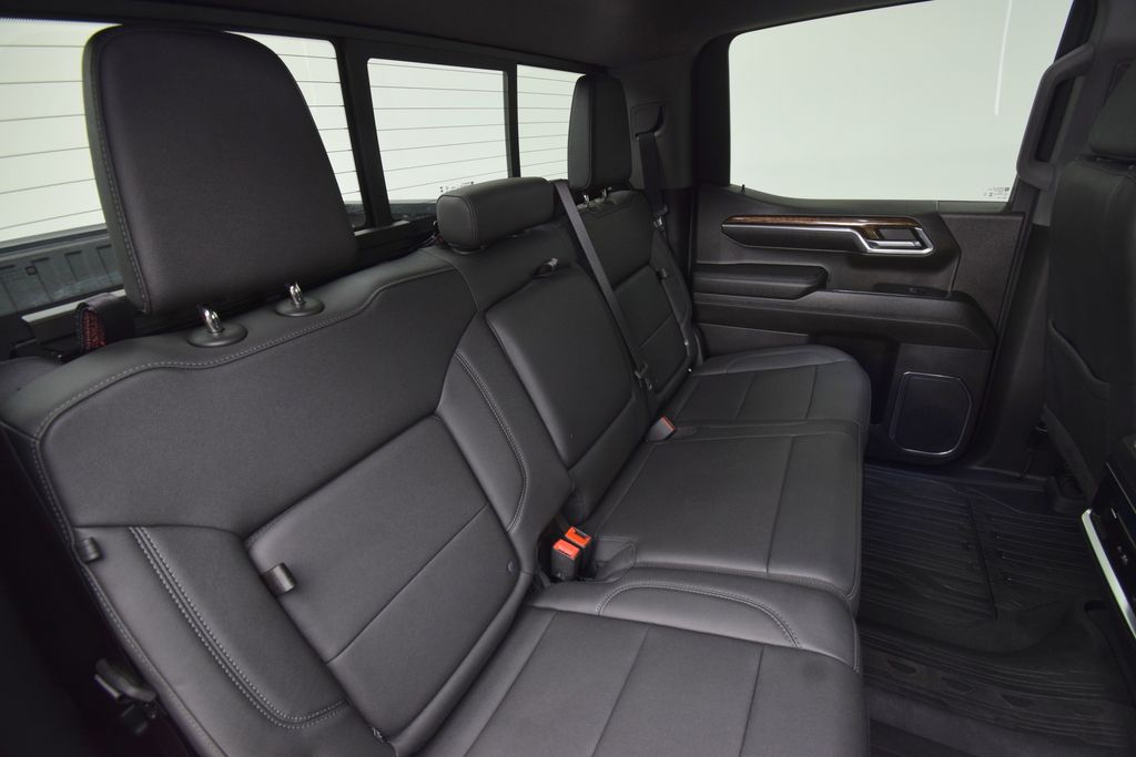 used 2024 GMC Sierra 1500 car, priced at $50,400