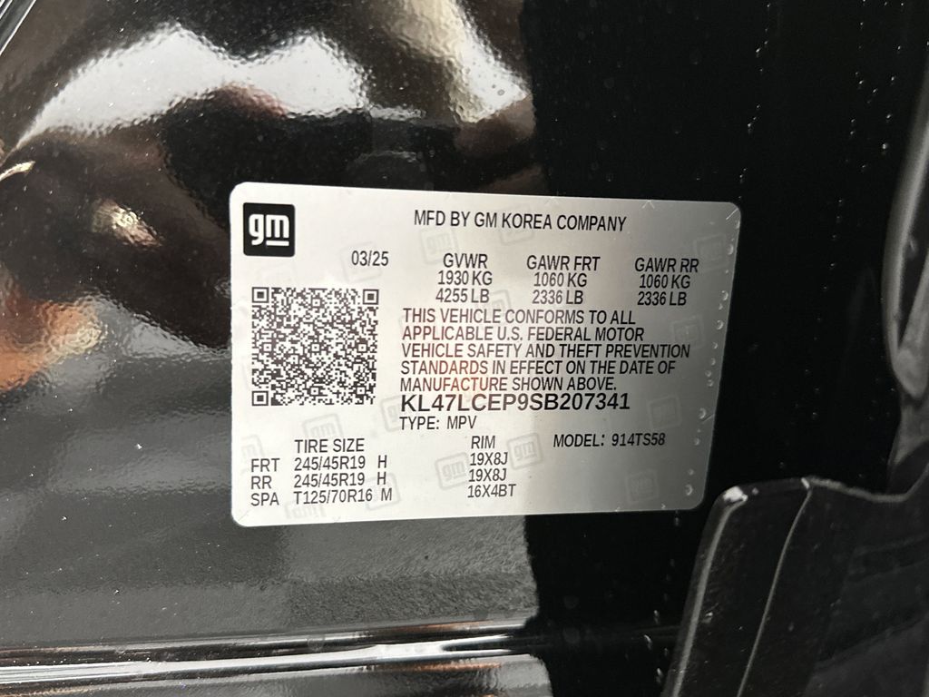 new 2025 Buick Envista car, priced at $31,085