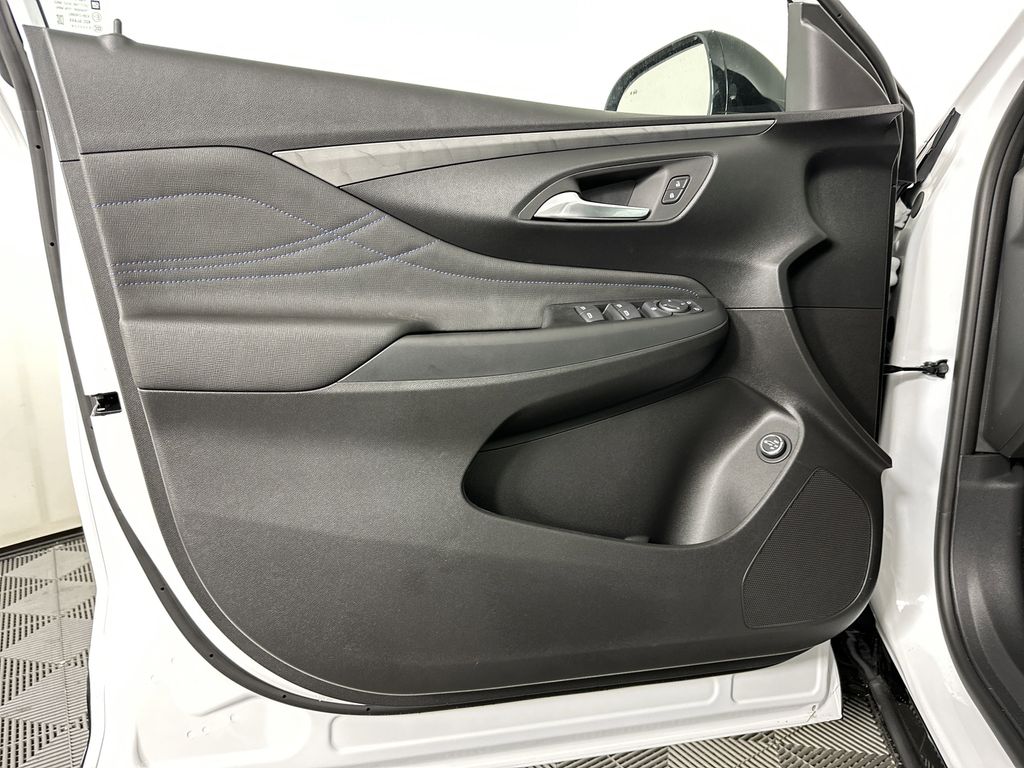 new 2025 Buick Envista car, priced at $29,075
