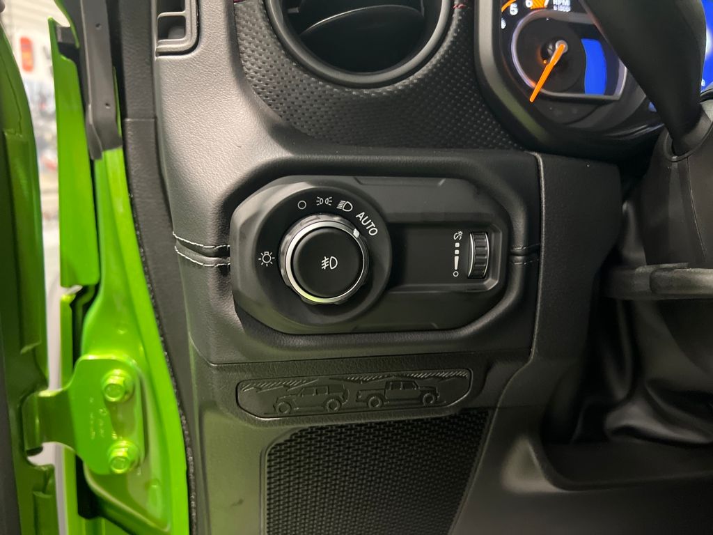 new 2025 Jeep Wrangler car, priced at $65,990