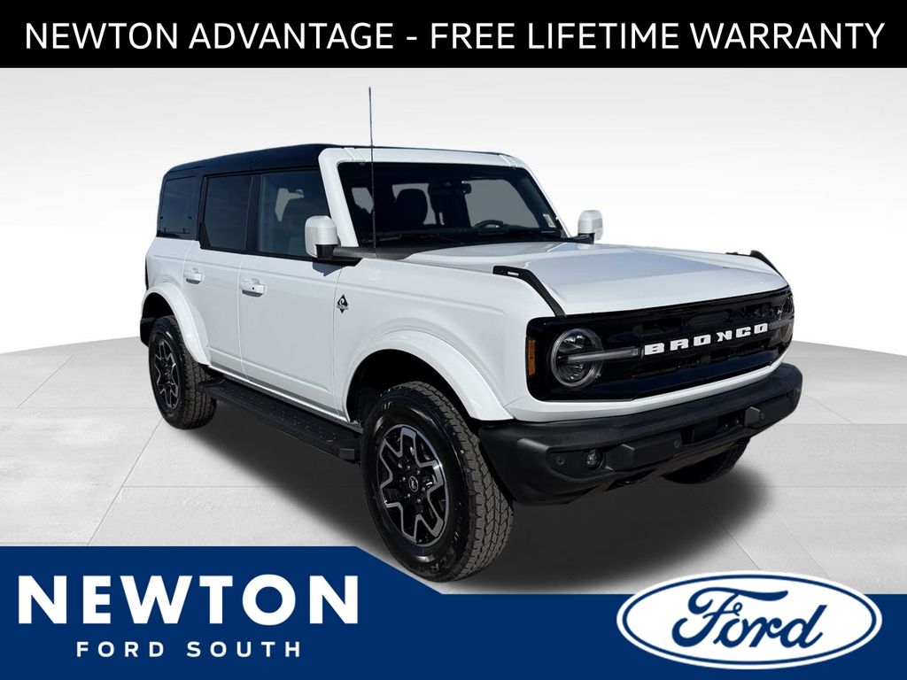 new 2024 Ford Bronco car, priced at $50,260