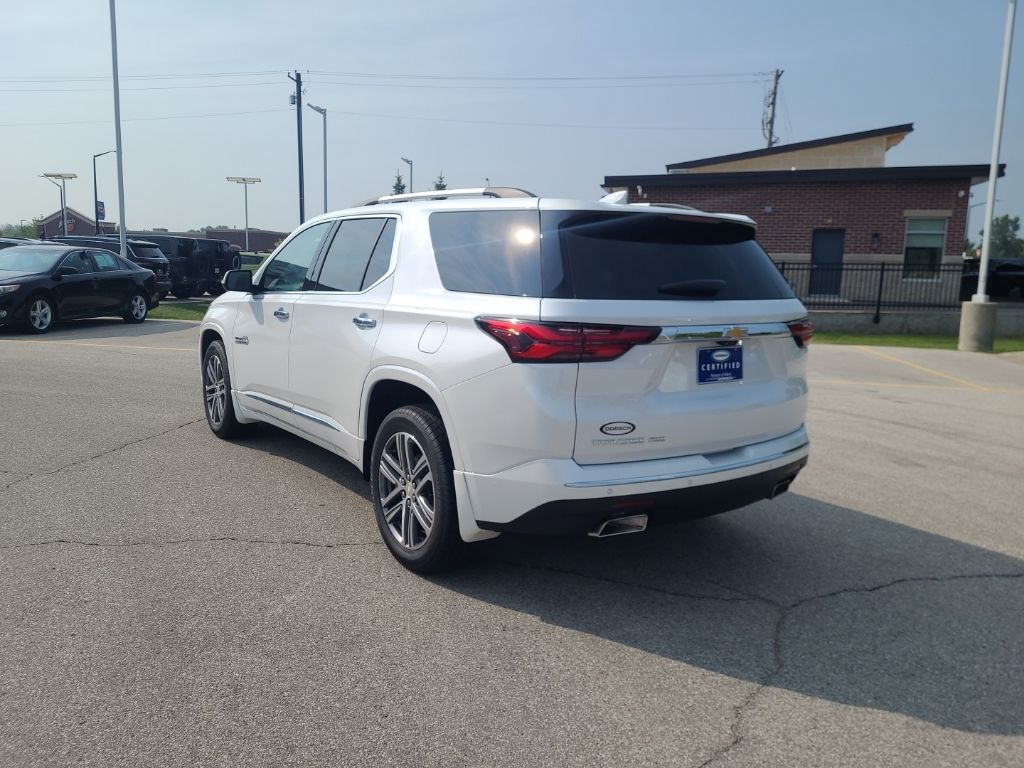 used 2022 Chevrolet Traverse car, priced at $37,563