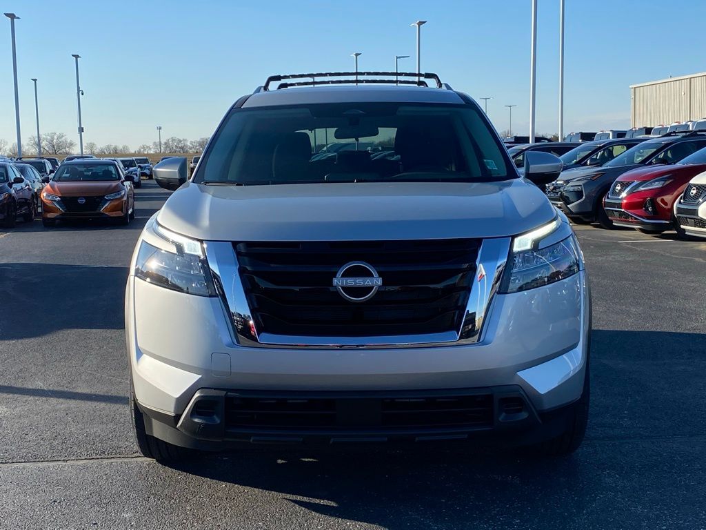 new 2025 Nissan Pathfinder car, priced at $38,396