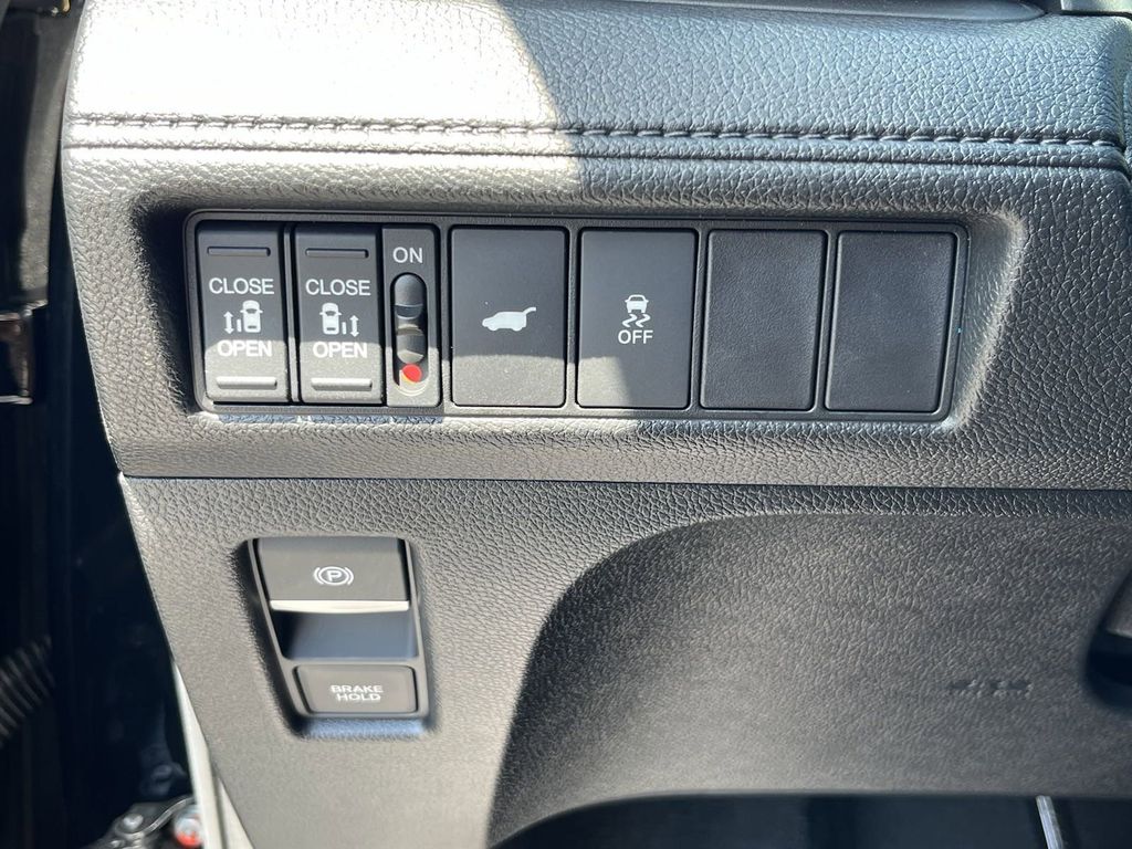 new 2025 Honda Odyssey car, priced at $43,027