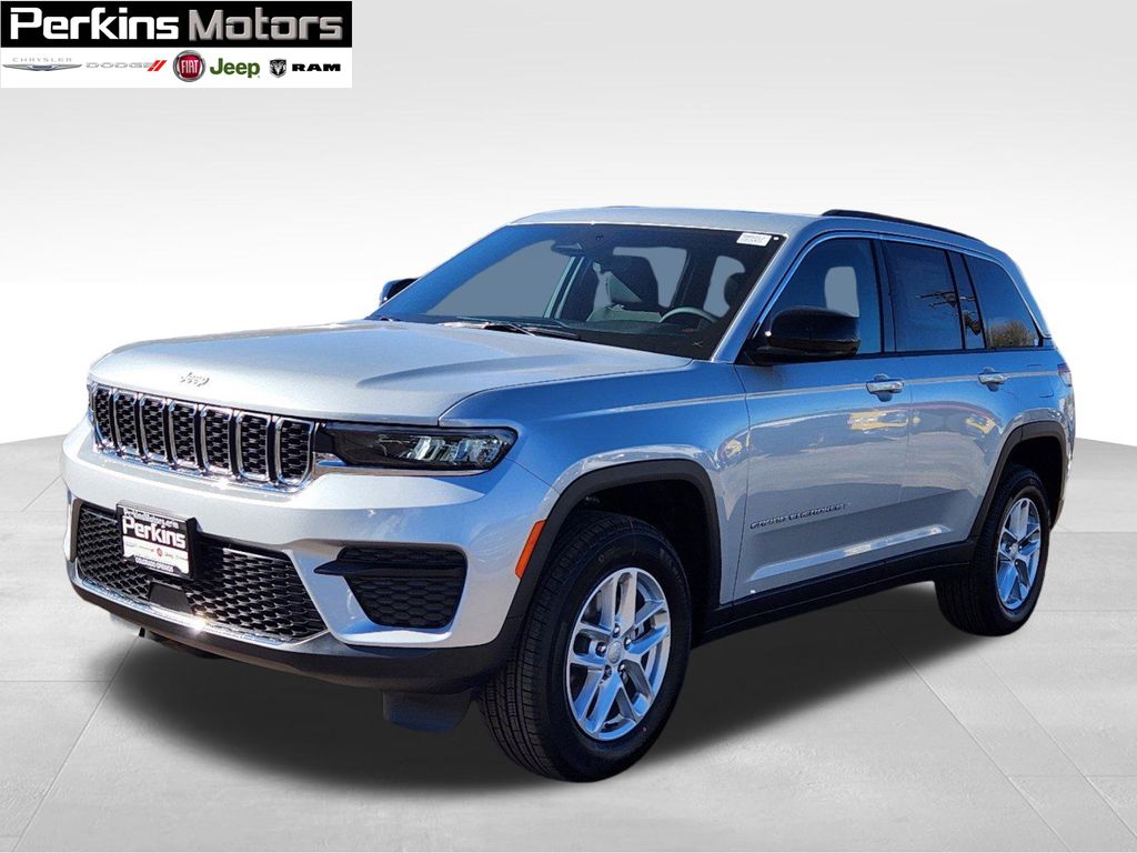 new 2025 Jeep Grand Cherokee car, priced at $37,959