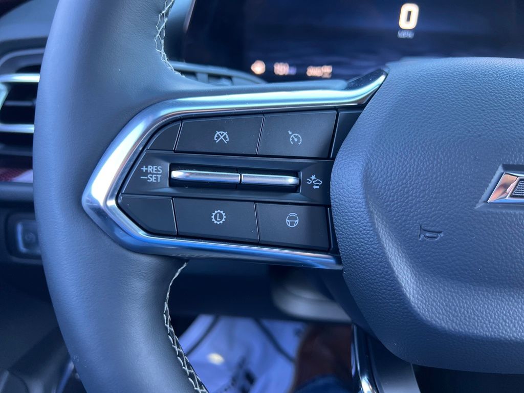 used 2025 Chevrolet Traverse car, priced at $48,400