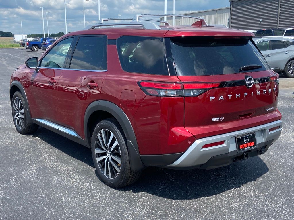 new 2024 Nissan Pathfinder car, priced at $44,375