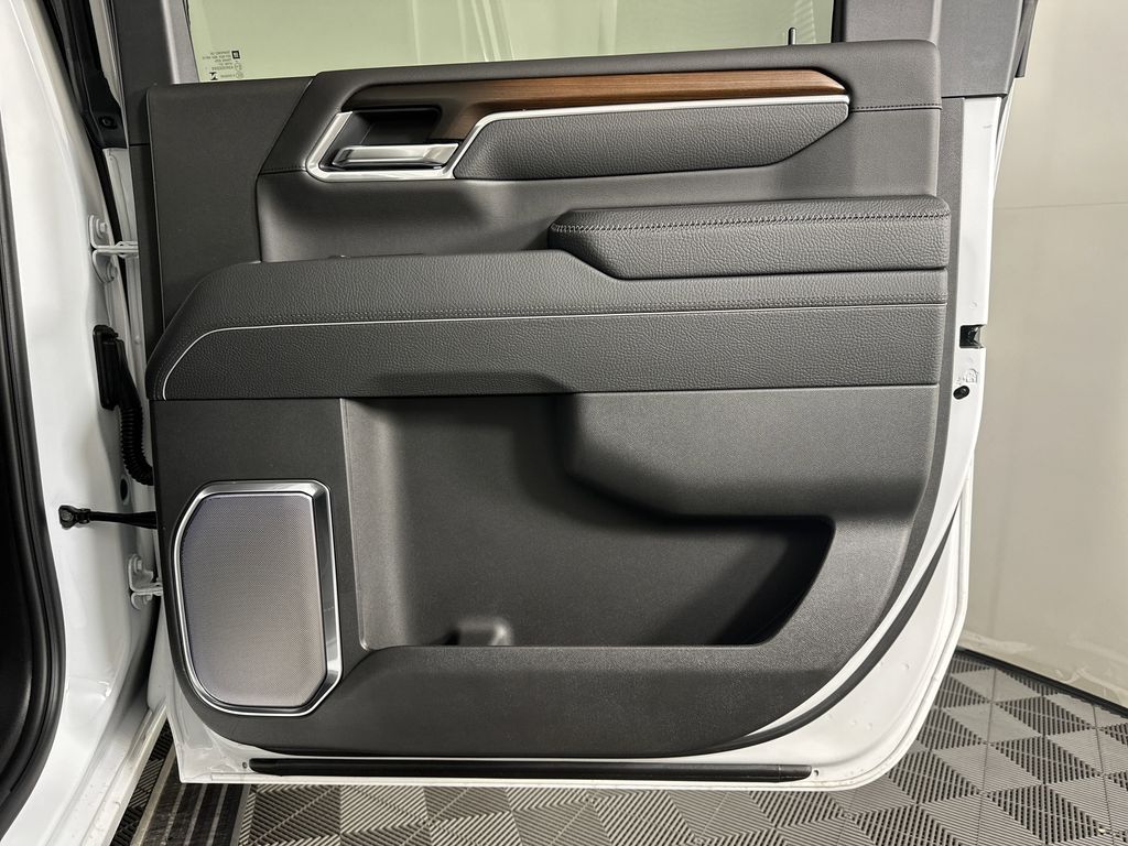 new 2025 GMC Sierra 2500HD car, priced at $86,069
