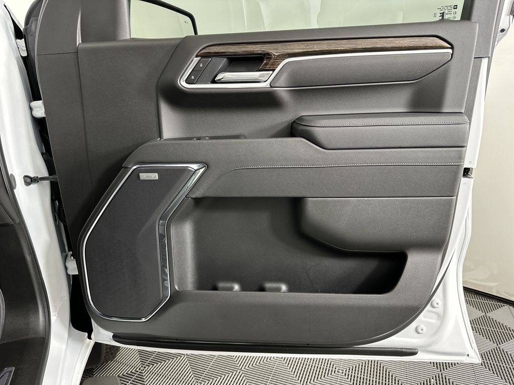 new 2025 GMC Sierra 1500 car, priced at $61,729